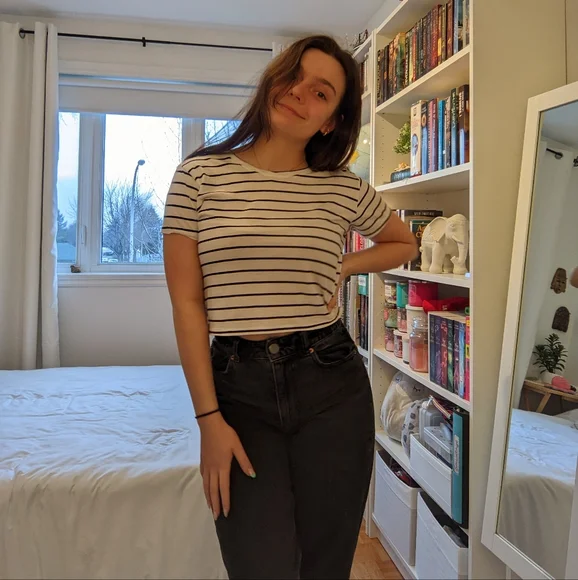 Cropped top - Picture 3 of 4